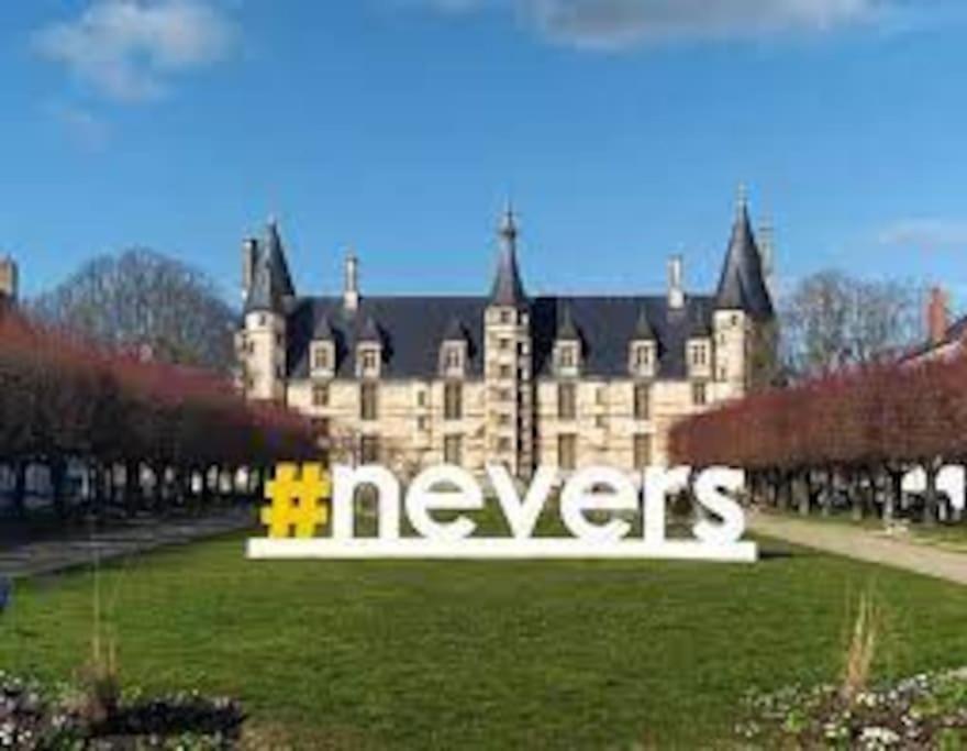 Nevers, Appartement De Standing Proche De La Gare ภายนอก รูปภาพ