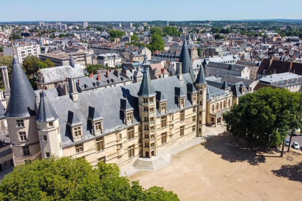 Nevers, Appartement De Standing Proche De La Gare ภายนอก รูปภาพ
